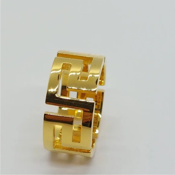 NWT VERSACE La Greca Golden Metal Ring
